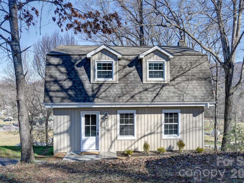 241 Sherrill Lane, Canton, NC 28716.  MLS# CAR4337673, YatesRealty ID 7239. 