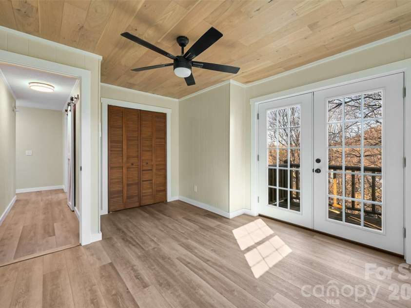 241 Sherrill Lane, Canton, NC 28716.  MLS# CAR4337673, YatesRealty ID 7239. 