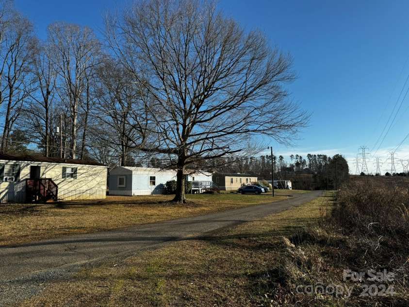 4650, 4654 & 4600 Bright Road, Charlotte, NC 28214.  MLS# CAR4125475, YatesRealty ID 724. 