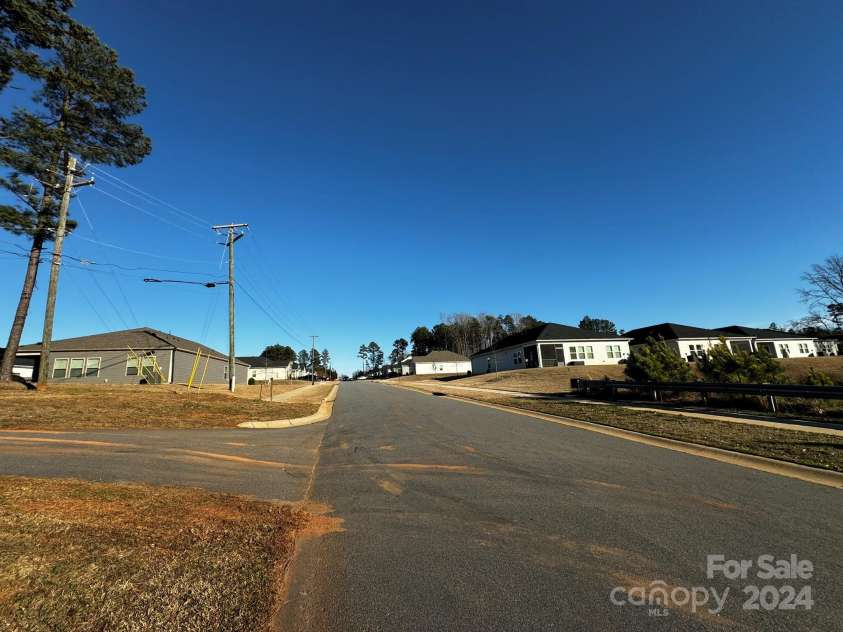 4650, 4654 & 4600 Bright Road, Charlotte, NC 28214.  MLS# CAR4125475, YatesRealty ID 724. 