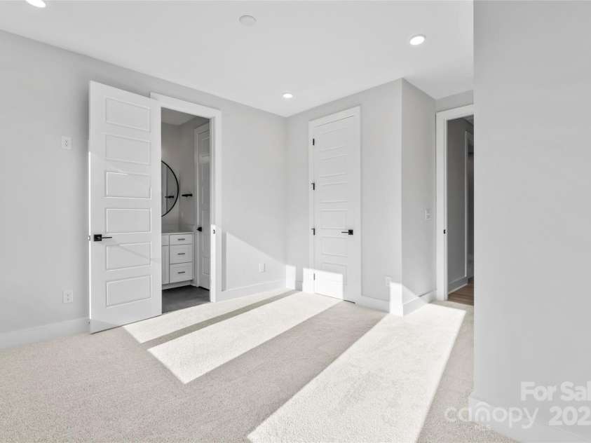 3433 Byrnes Street, Charlotte, NC 28205.  MLS# CAR4241259, YatesRealty ID 7240. 