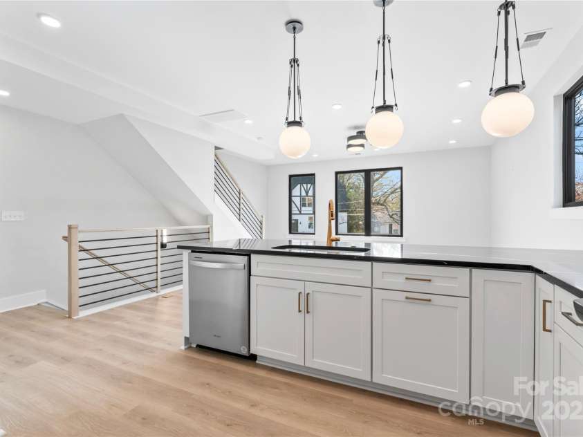 3433 Byrnes Street, Charlotte, NC 28205.  MLS# CAR4241259, YatesRealty ID 7240. 