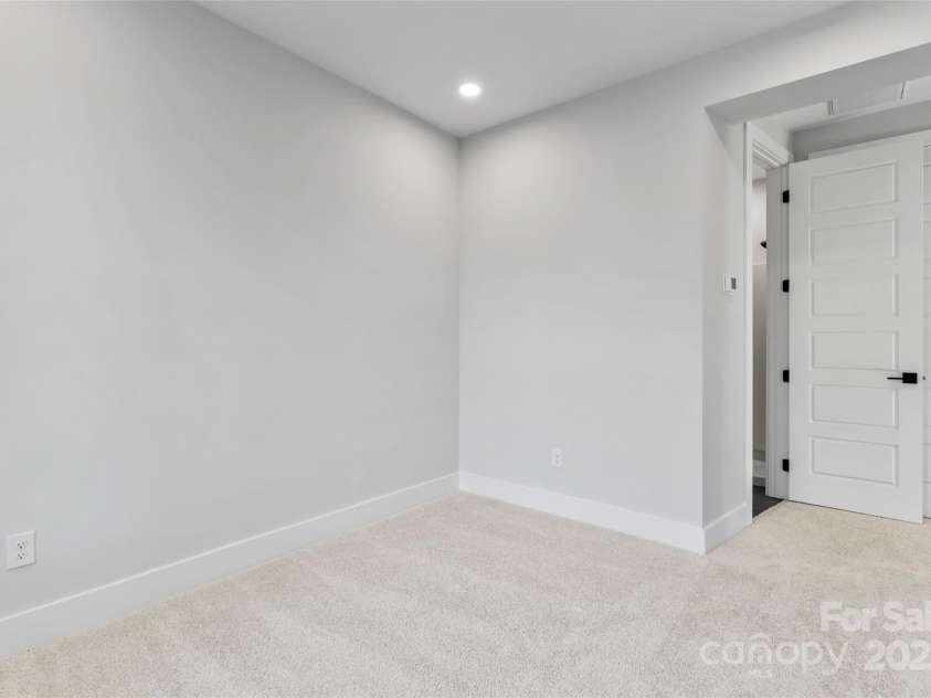 3433 Byrnes Street, Charlotte, NC 28205.  MLS# CAR4241259, YatesRealty ID 7240. 