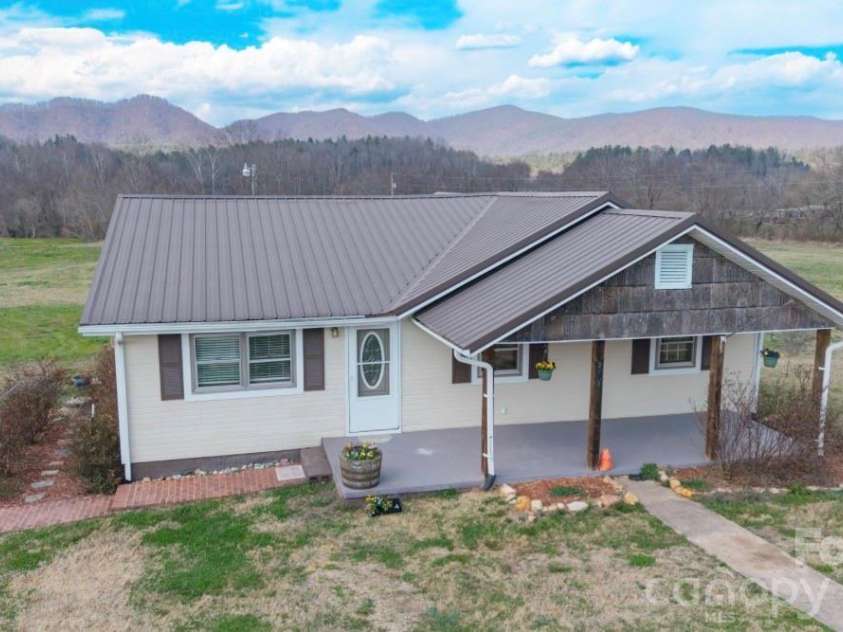 2742 Hwy 268 Highway, Lenoir, NC 28645.  MLS# CAR4354775, YatesRealty ID 7241. 