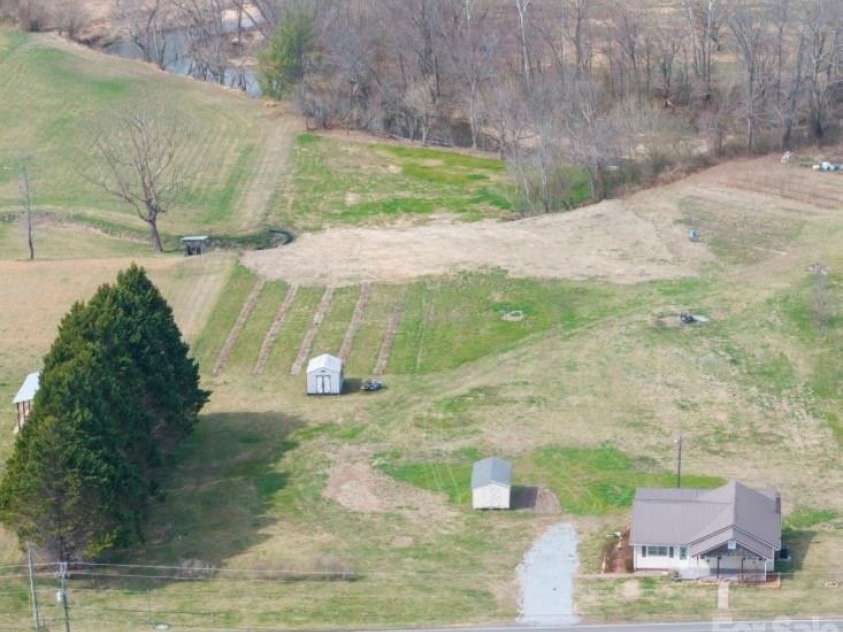 2742 Hwy 268 Highway, Lenoir, NC 28645.  MLS# CAR4354775, YatesRealty ID 7241. 