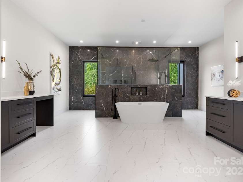 4377 Kiser Island Road, Terrell, NC 28682.  MLS# CAR4248976, YatesRealty ID 7241. Master Bath 1