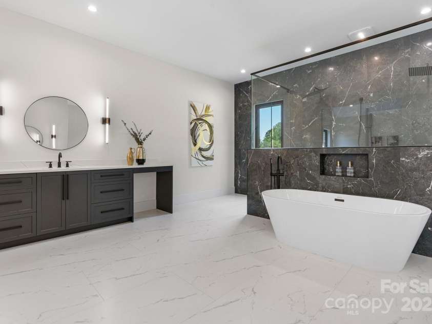 4377 Kiser Island Road, Terrell, NC 28682.  MLS# CAR4248976, YatesRealty ID 7241. Master Bath 2