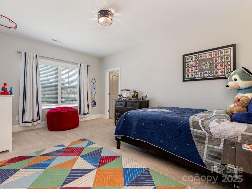 5078 Hyannis Court, Matthews, NC 28104.  MLS# CAR4246672, YatesRealty ID 7244. 