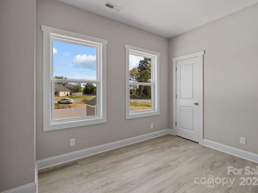 3804 Freedom Drive, Charlotte, NC 28208.  MLS# CAR4245901, YatesRealty ID 7245. Bedroom 4