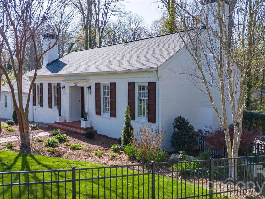 507 Riverside Drive, Morganton, NC 28655.  MLS# CAR4361650, YatesRealty ID 7245. 