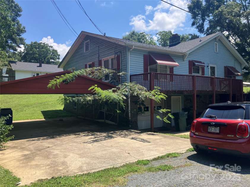 1105 Main Street, Albemarle, NC 28001.  MLS# CAR4287193, YatesRealty ID 7247. Carport
