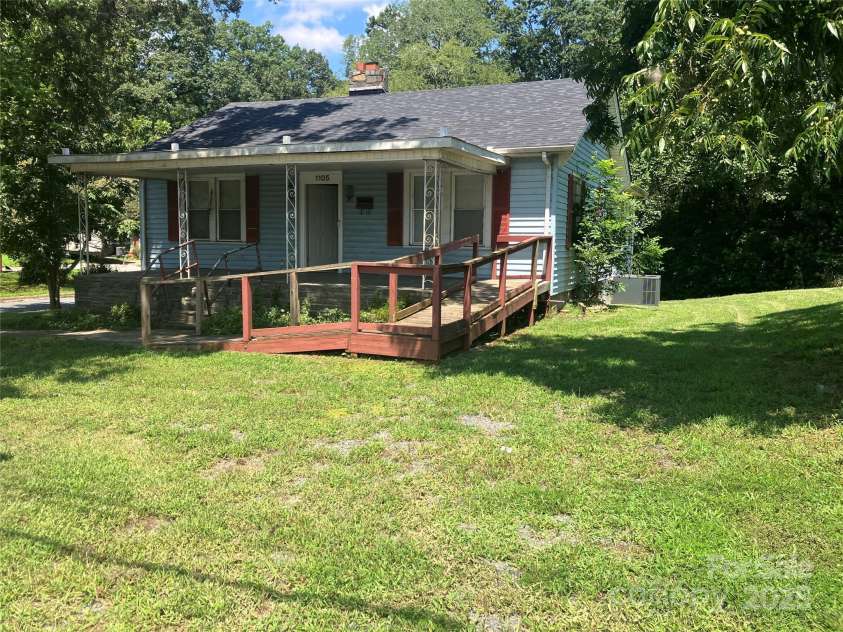 1105 Main Street, Albemarle, NC 28001.  MLS# CAR4287193, YatesRealty ID 7247. E Main