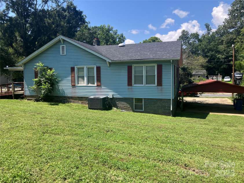 1105 Main Street, Albemarle, NC 28001.  MLS# CAR4287193, YatesRealty ID 7247. Side