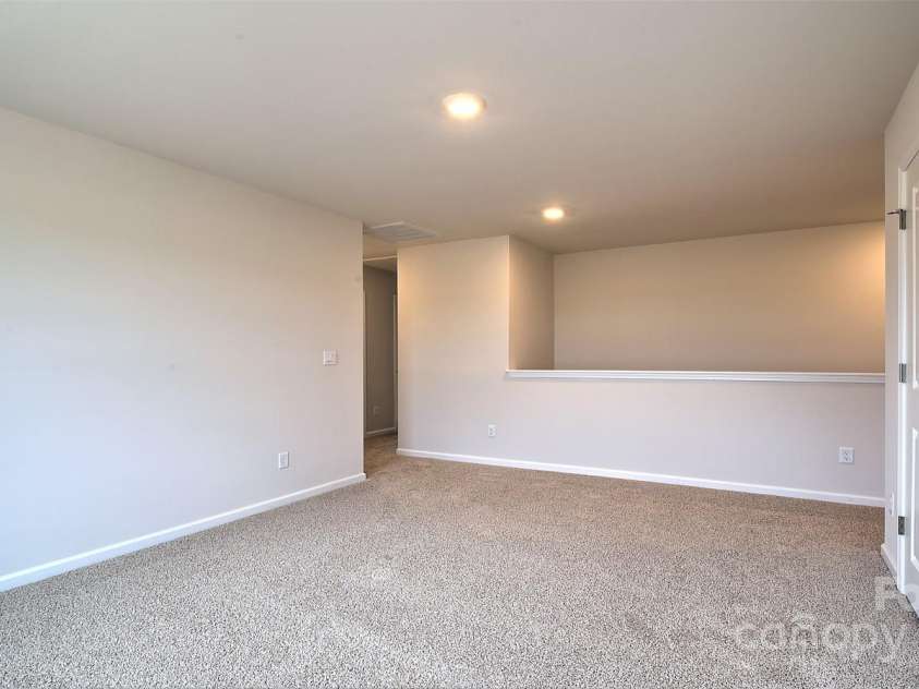 580 Country Oak Drive, Asheville, NC 28804.  MLS# CAR4206325, YatesRealty ID 7248. Representation Photo Only