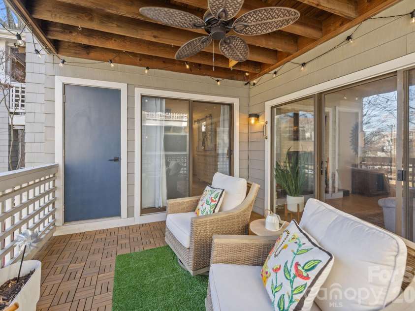 318 Queens Road, Charlotte, NC 28204.  MLS# CAR4341342, YatesRealty ID 7249. 