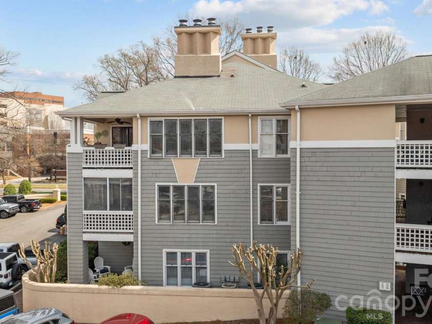 318 Queens Road, Charlotte, NC 28204.  MLS# CAR4341342, YatesRealty ID 7249. 