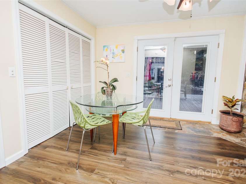 5398 US 221 Highway, Marion, NC 28752.  MLS# CAR4215873, YatesRealty ID 7249. 