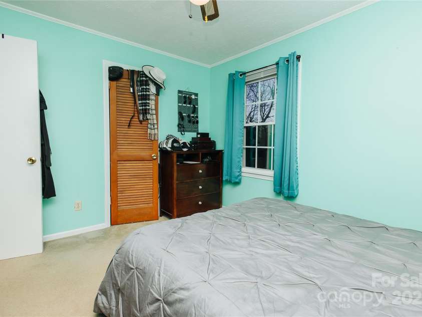 5398 US 221 Highway, Marion, NC 28752.  MLS# CAR4215873, YatesRealty ID 7249. 