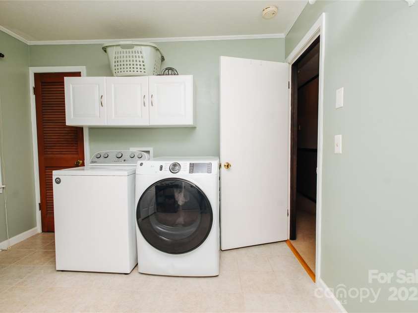 5398 US 221 Highway, Marion, NC 28752.  MLS# CAR4215873, YatesRealty ID 7249. 