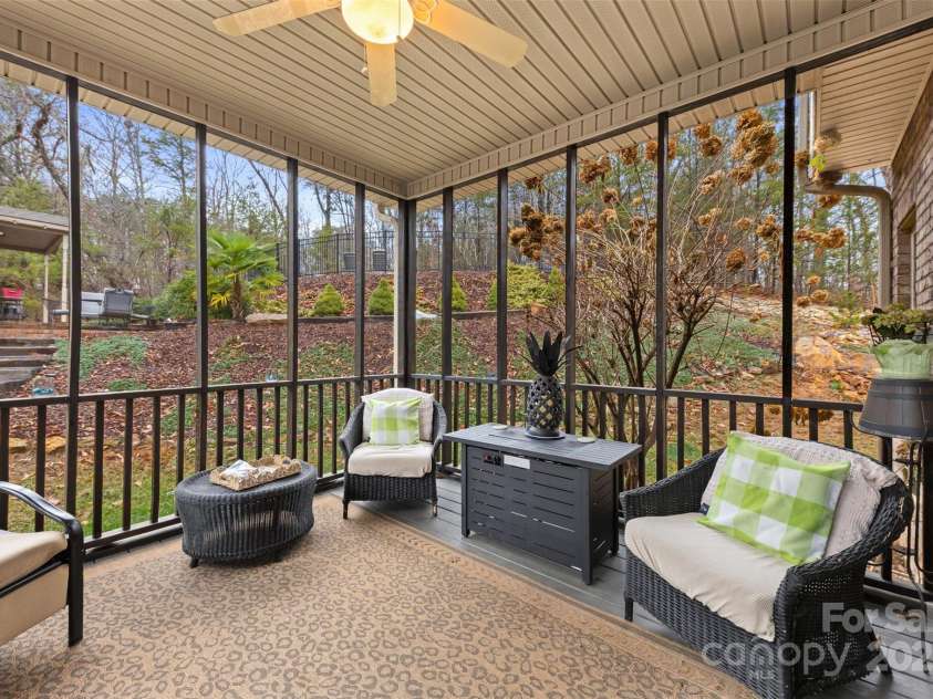 244 Mark Ryan Lane, Dallas, NC 28034.  MLS# CAR4328222, YatesRealty ID 725. 