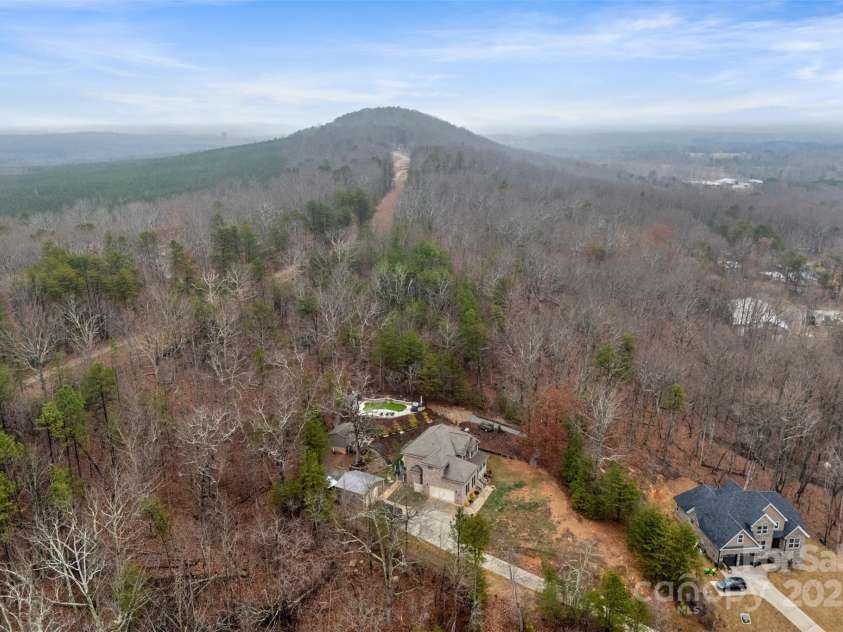 244 Mark Ryan Lane, Dallas, NC 28034.  MLS# CAR4328222, YatesRealty ID 725. 