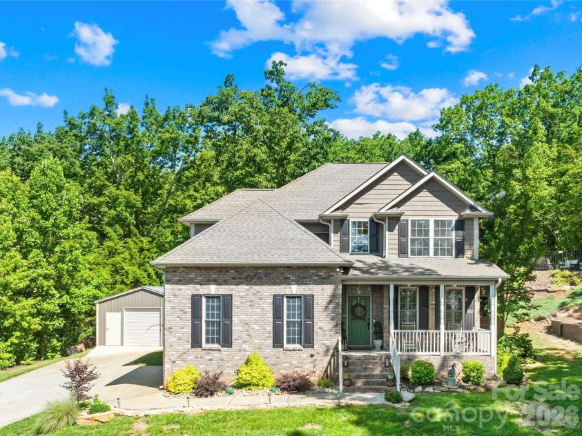 244 Mark Ryan Lane, Dallas, NC 28034.  MLS# CAR4389974, YatesRealty ID 725. Welcome to 244 Mark Ryan Lane