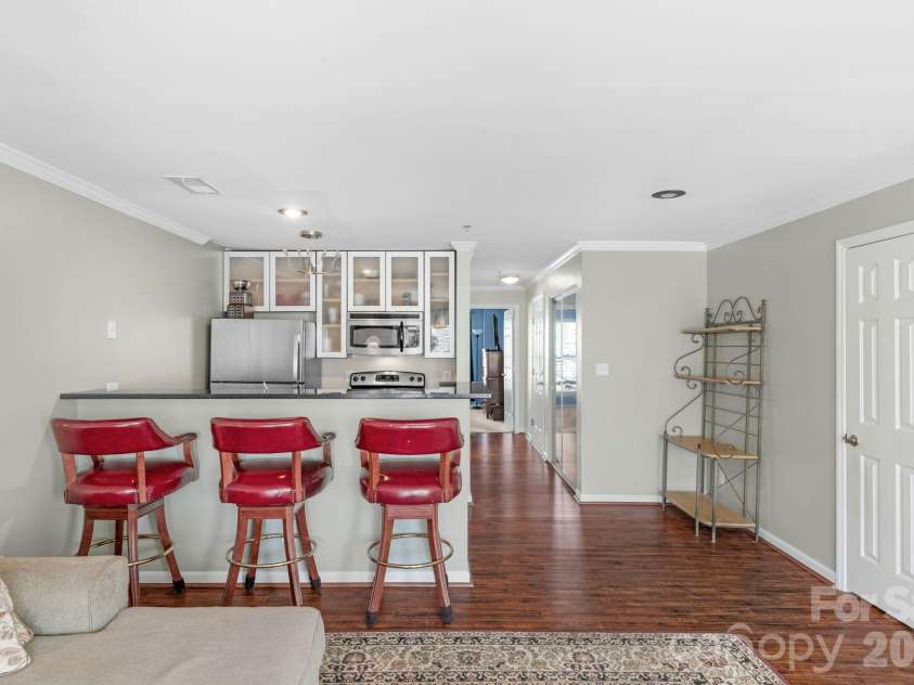 513 N Graham Street, Charlotte, NC 28202.  MLS# CAR4346803, YatesRealty ID 7251. 