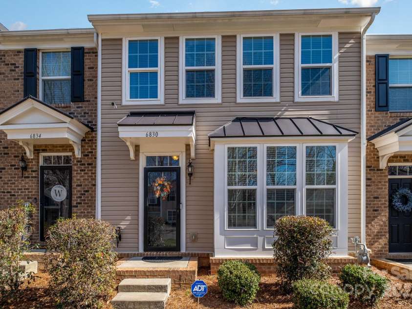 6830 Colonial Garden Drive, Huntersville, NC 28078.  MLS# CAR4220962, YatesRealty ID 7253. 