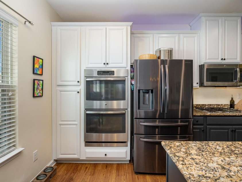 6830 Colonial Garden Drive, Huntersville, NC 28078.  MLS# CAR4220962, YatesRealty ID 7253. 
