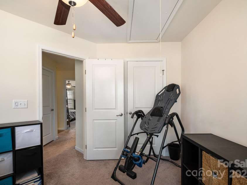 6830 Colonial Garden Drive, Huntersville, NC 28078.  MLS# CAR4220962, YatesRealty ID 7253. 