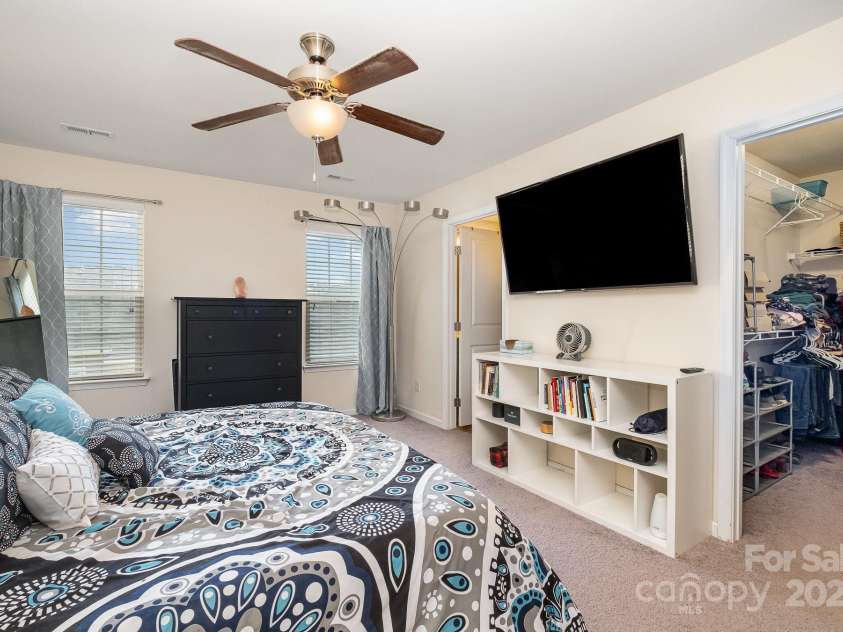 6830 Colonial Garden Drive, Huntersville, NC 28078.  MLS# CAR4220962, YatesRealty ID 7253. 