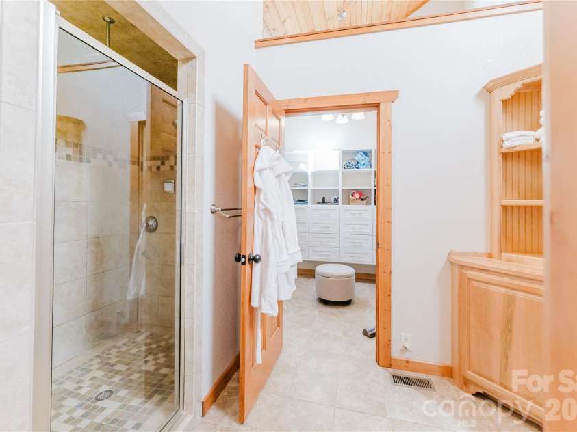 168 Laramie Heights, Andrews, NC 28901.  MLS# CAR4323146, YatesRealty ID 7254. 