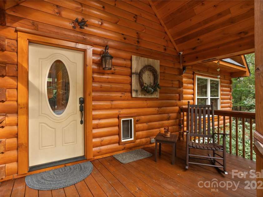 650 McDowell Road, Columbus, NC 28722.  MLS# CAR4305164, YatesRealty ID 7254. 