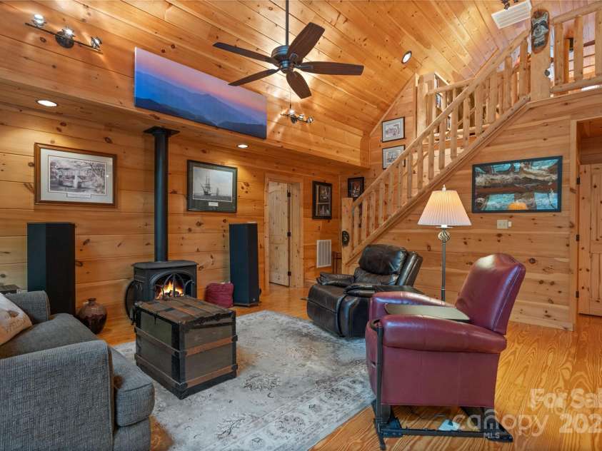 650 McDowell Road, Columbus, NC 28722.  MLS# CAR4305164, YatesRealty ID 7254. 