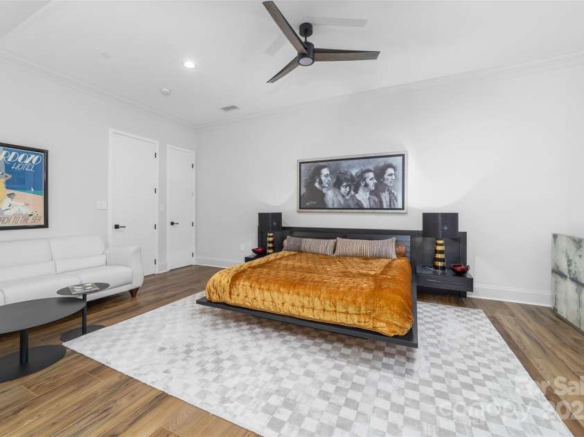 101 Cove Key Lane, Mooresville, NC 28117.  MLS# CAR4233761, YatesRealty ID 7255. Large Room with New Closet