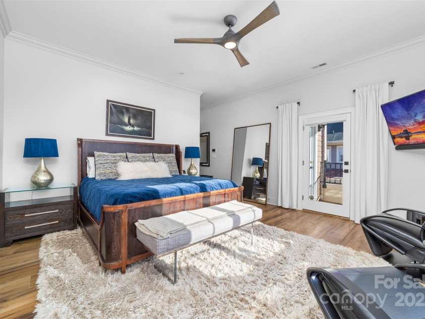 101 Cove Key Lane, Mooresville, NC 28117.  MLS# CAR4233761, YatesRealty ID 7255. Primary Overlooking Lake Norman