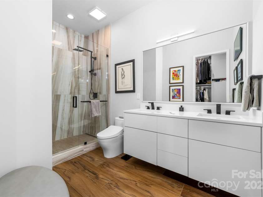 101 Cove Key Lane, Mooresville, NC 28117.  MLS# CAR4233761, YatesRealty ID 7255. Upgraded Primary Bath with Toto Toilet and Quartzite Countertop