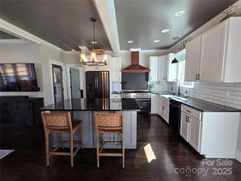 1934 Hollybrook Lane, Lancaster, SC 29720.  MLS# CAR4225470, YatesRealty ID 7257. 