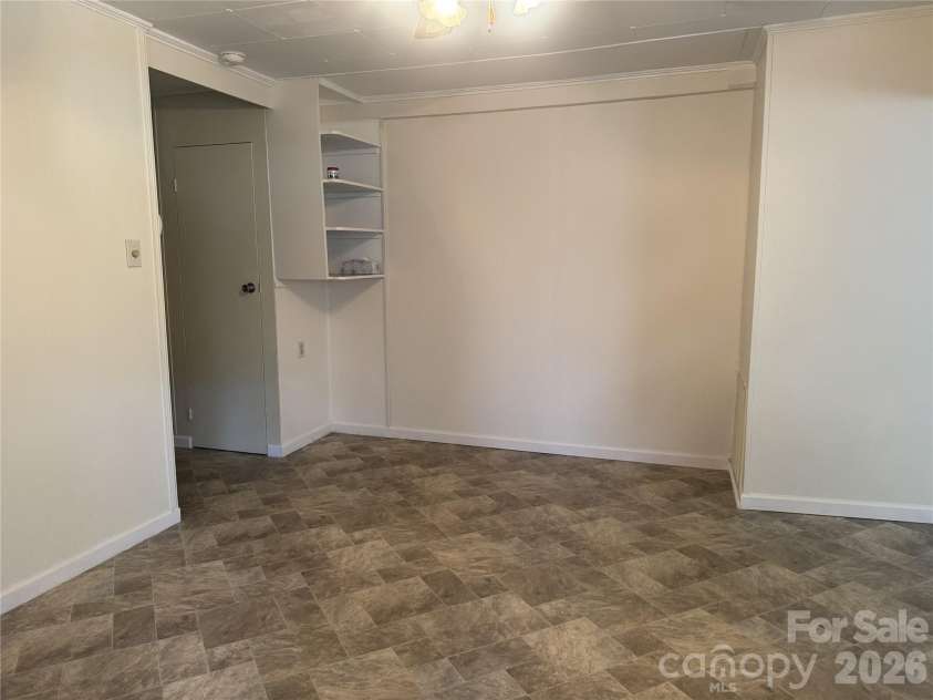 709 Sunset Drive, Salisbury, NC 28147.  MLS# CAR4404940, YatesRealty ID 7258. 