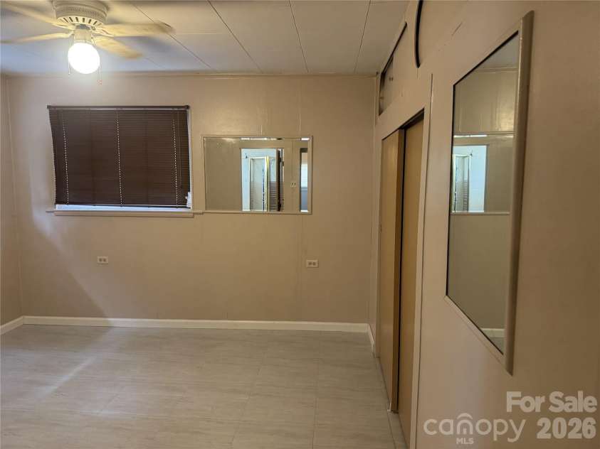 709 Sunset Drive, Salisbury, NC 28147.  MLS# CAR4404940, YatesRealty ID 7258. 