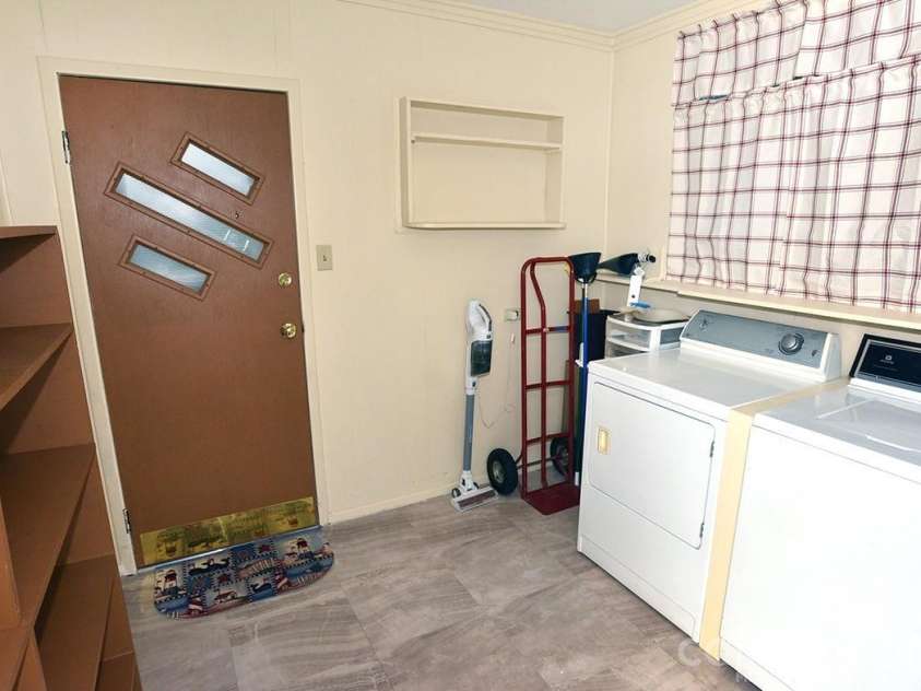 709 Sunset Drive, Salisbury, NC 28147.  MLS# CAR4404940, YatesRealty ID 7258. 