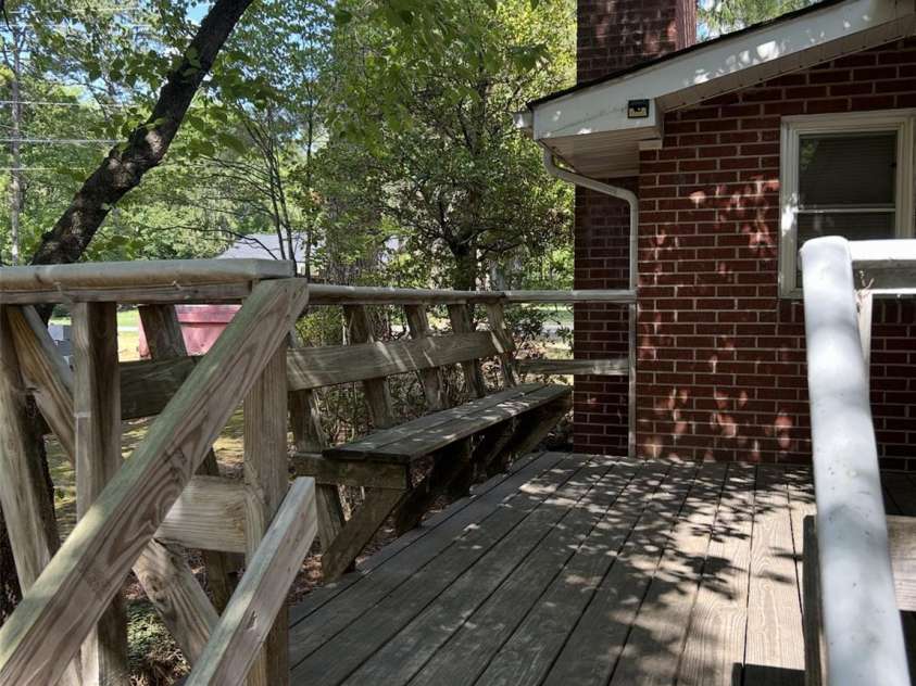 709 Sunset Drive, Salisbury, NC 28147.  MLS# CAR4404940, YatesRealty ID 7258. 