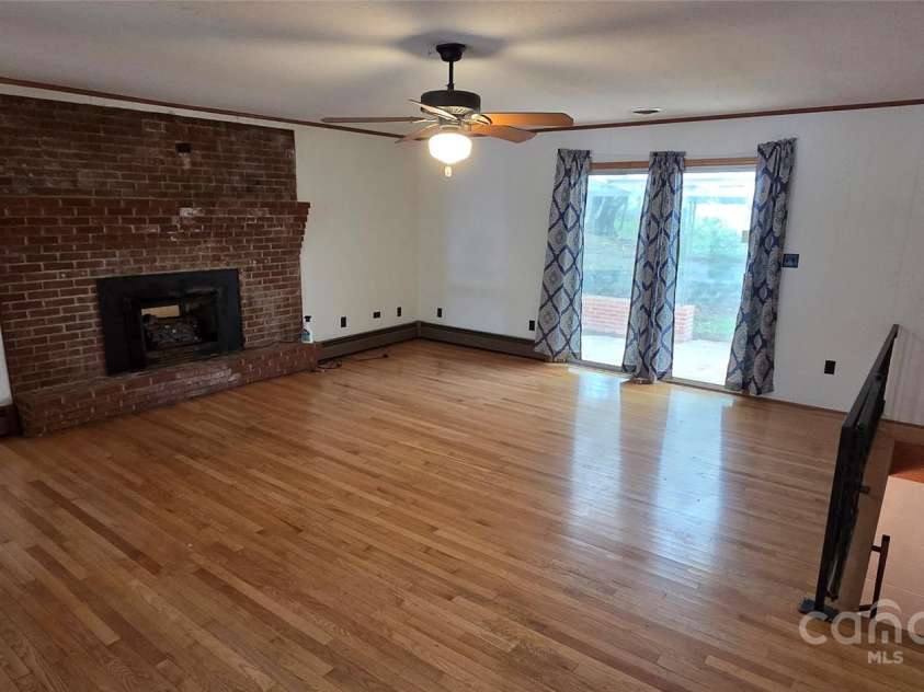 214 Old Dale Road, Spruce Pine, NC 28777.  MLS# CAR4315570, YatesRealty ID 726. 