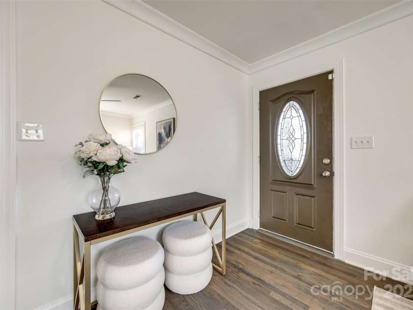 119 Smallwood Place, Charlotte, NC 28216.  MLS# CAR4221901, YatesRealty ID 7260. Foyer