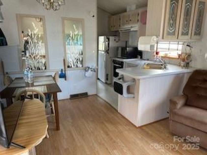 25 Summer Place Drive, Waynesville, NC 28785.  MLS# CAR4247005, YatesRealty ID 7261. 