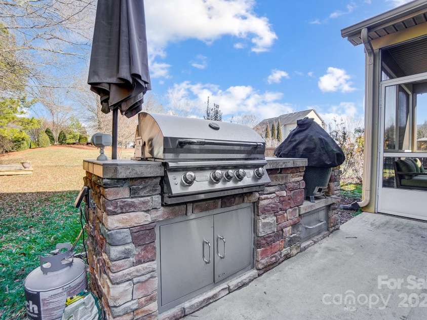 14818 Long Iron Drive, Huntersville, NC 28078.  MLS# CAR4215679, YatesRealty ID 7262. 