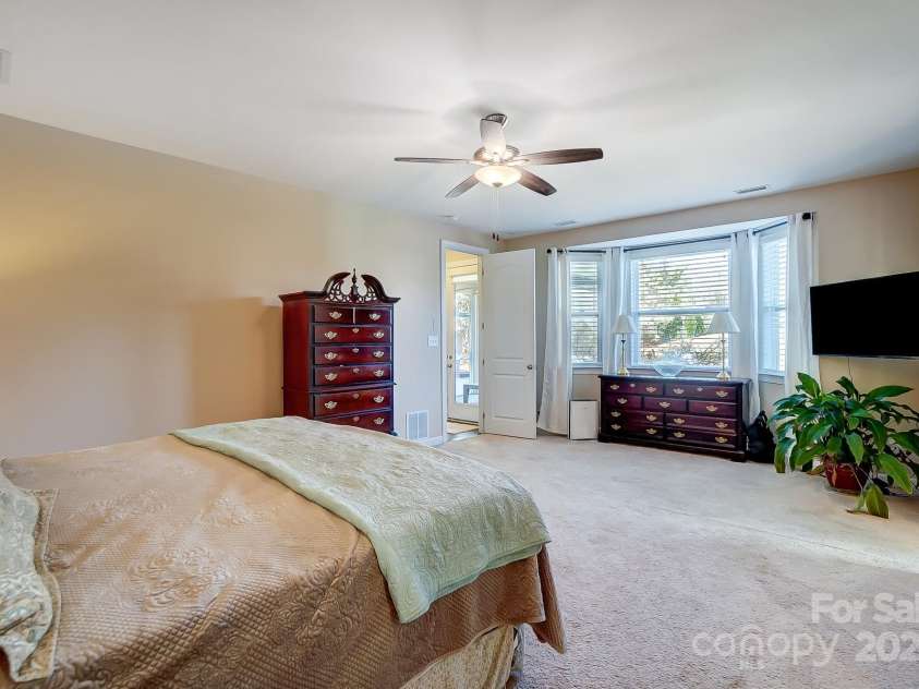 14818 Long Iron Drive, Huntersville, NC 28078.  MLS# CAR4215679, YatesRealty ID 7262. 