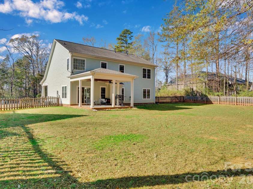 481 Evergreen Road, Lake Wylie, SC 29710.  MLS# CAR4326228, YatesRealty ID 7263. 
