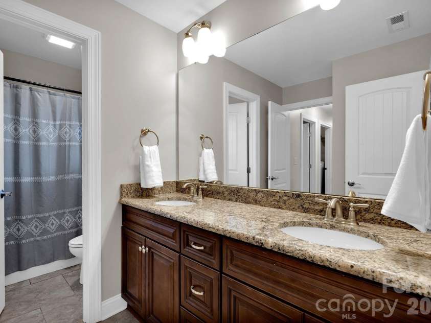 481 Evergreen Road, Lake Wylie, SC 29710.  MLS# CAR4326228, YatesRealty ID 7263. 