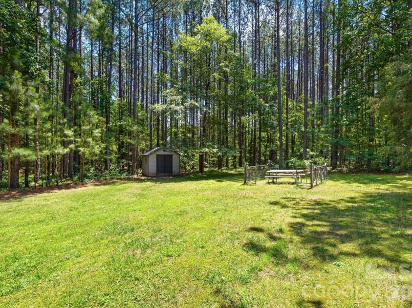 168 Blue Ridge Trail, Mooresville, NC 28117.  MLS# CAR4357769, YatesRealty ID 7264. 